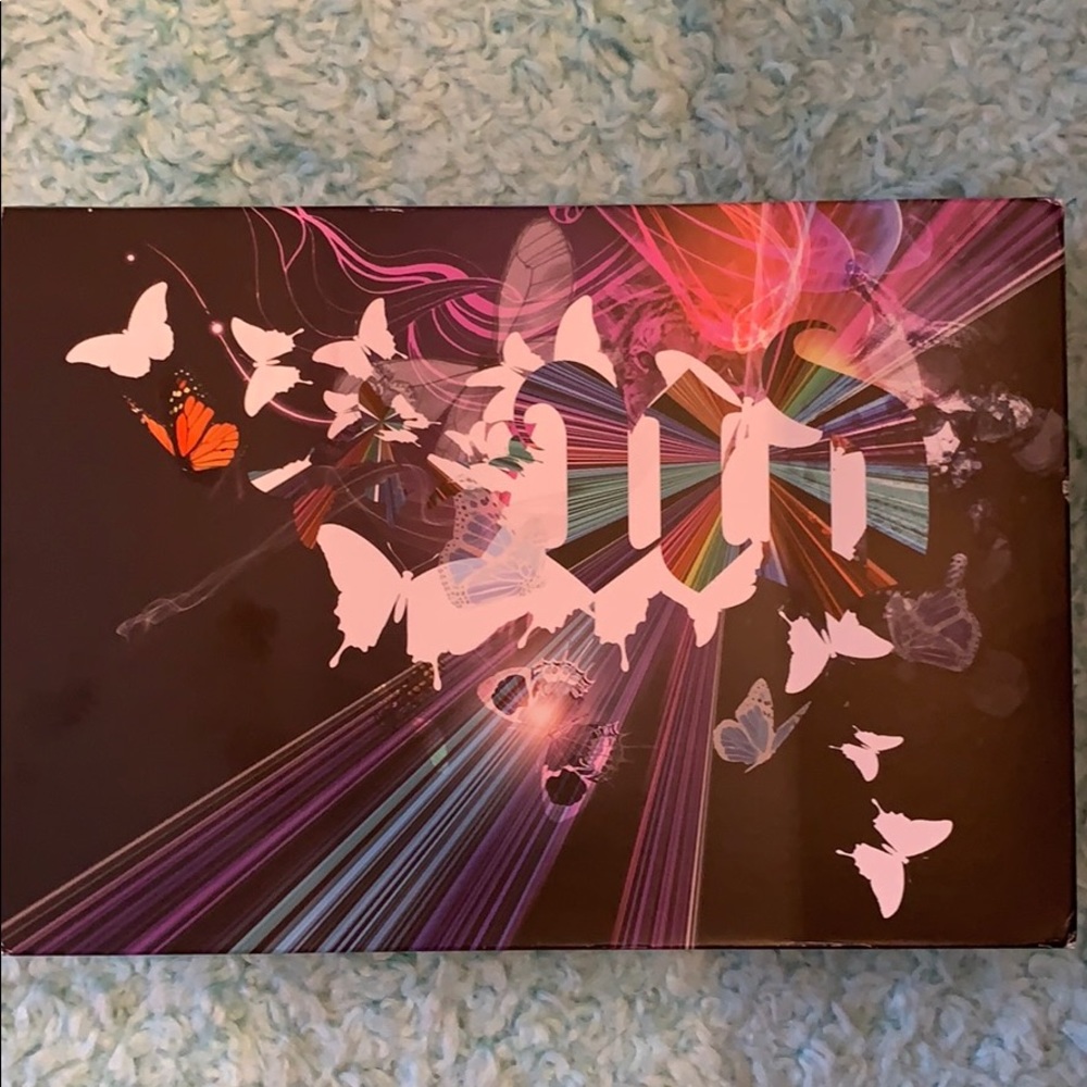 Urban Decay Book of Shadows IV